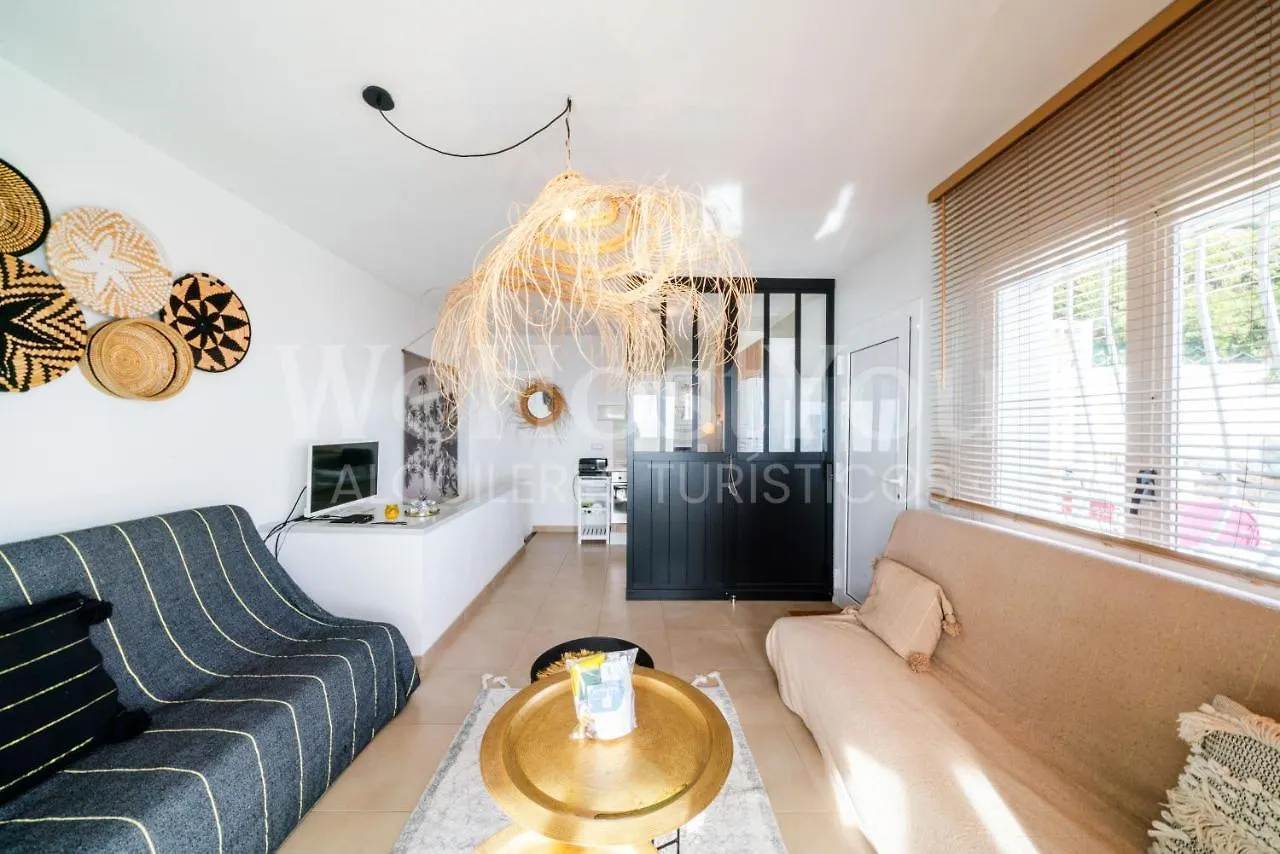 Magnifique Maison Bramer 14, Roses - Wehostyou Holiday home
