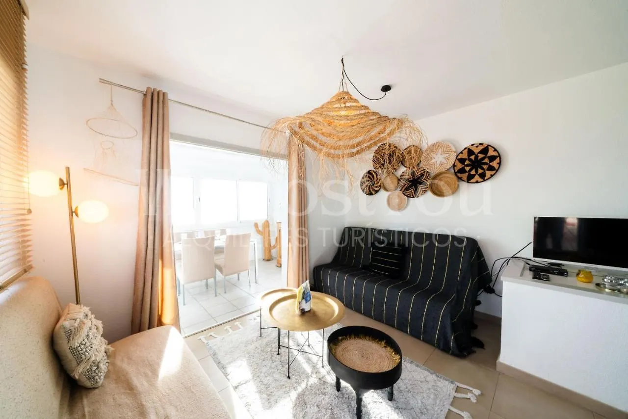 Magnifique Maison Bramer 14, Roses - Wehostyou 0*,